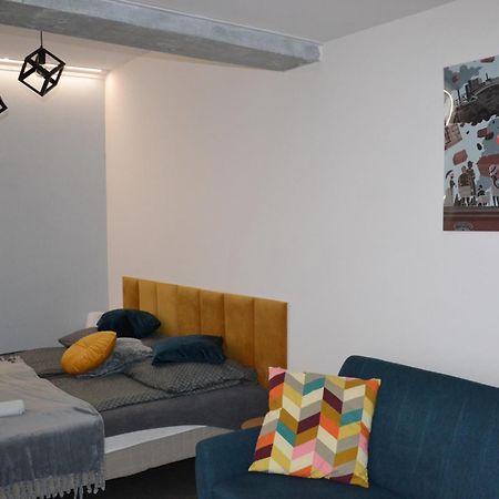 Flores Apartament Катовице Екстериор снимка