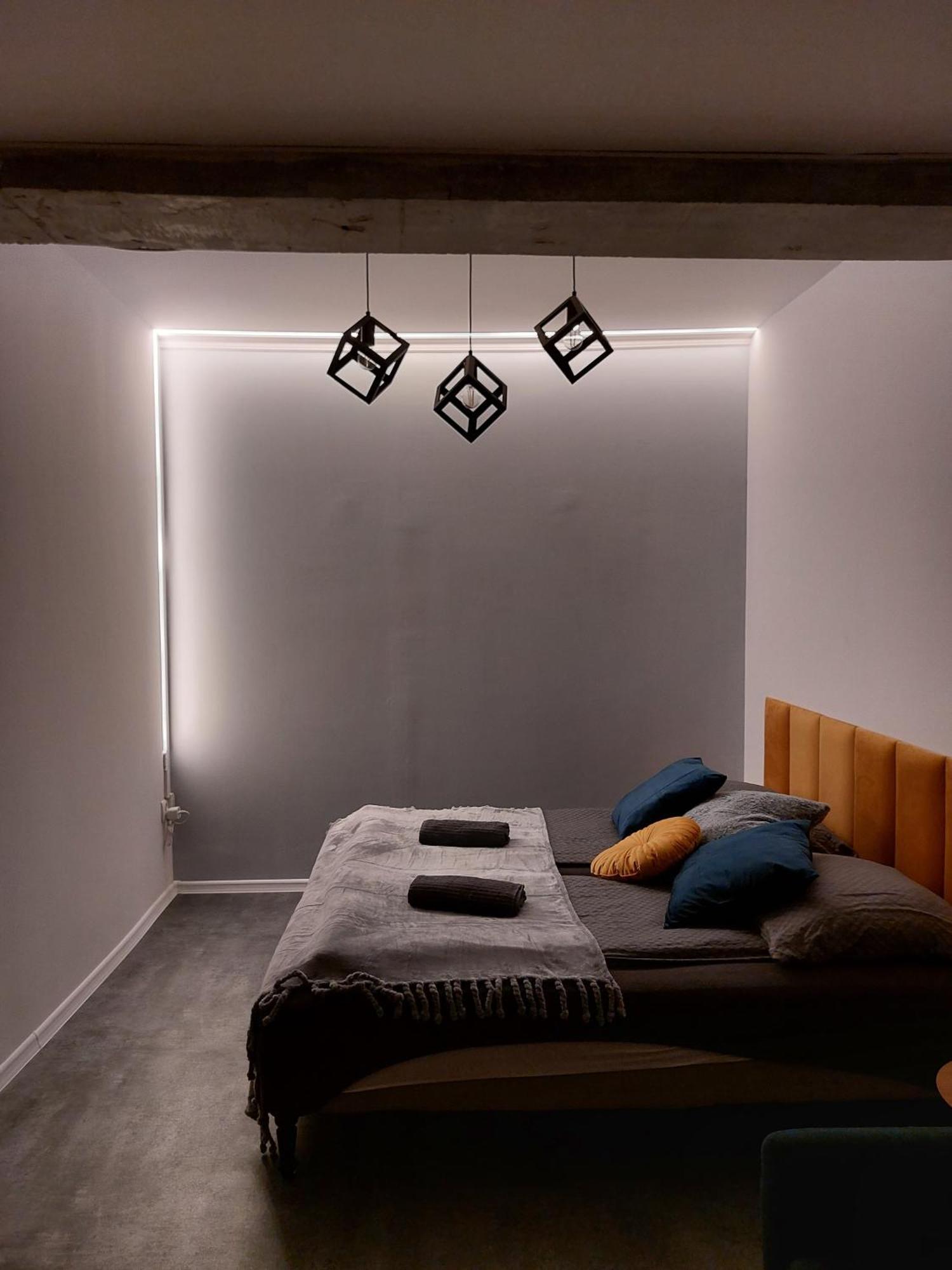 Flores Apartament Катовице Стая снимка