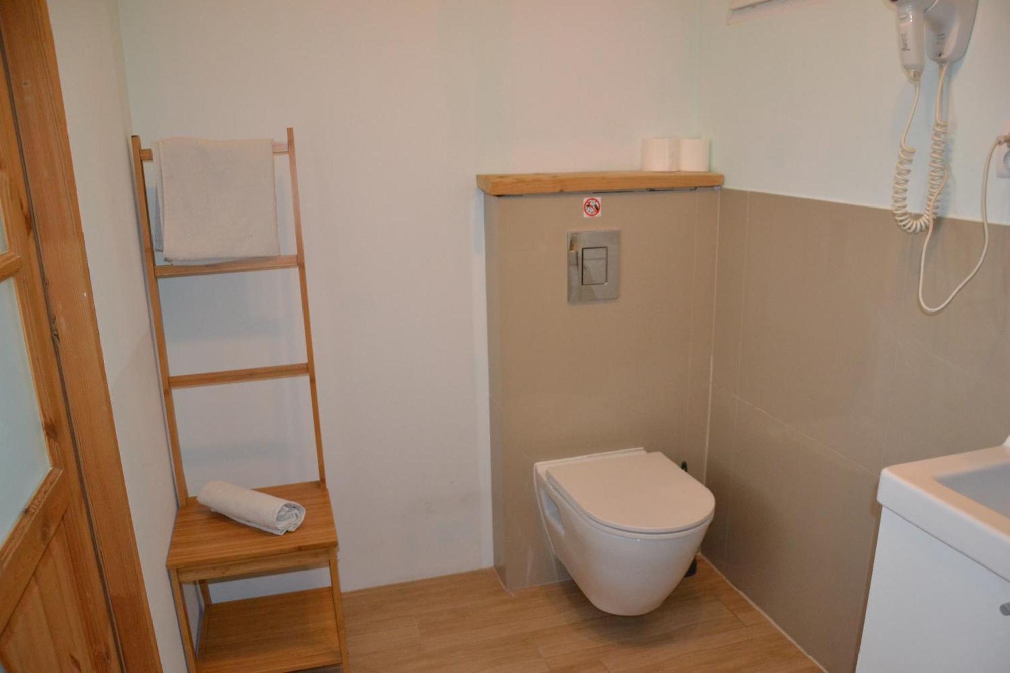 Flores Apartament Катовице Екстериор снимка