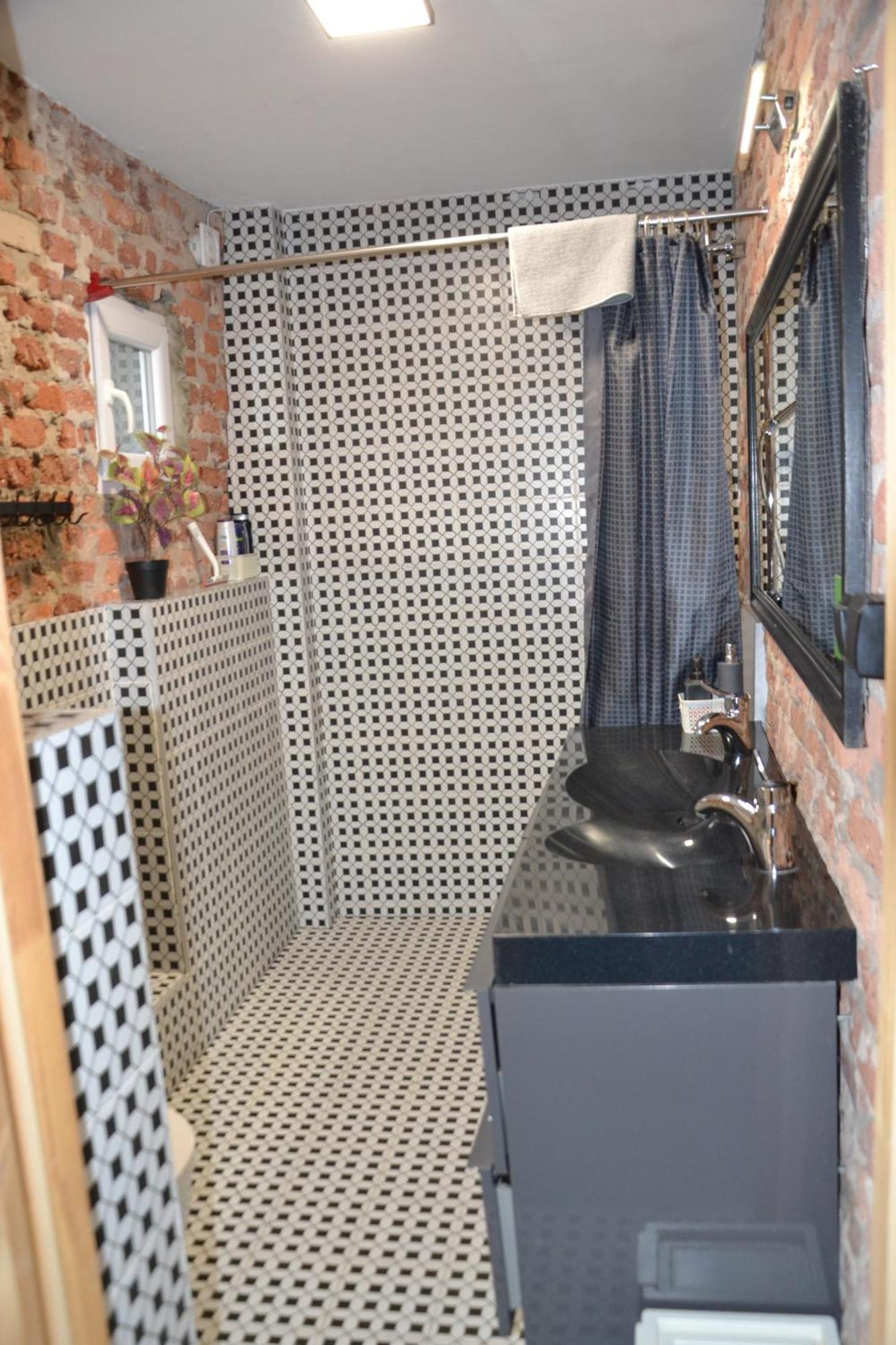 Flores Apartament Катовице Екстериор снимка