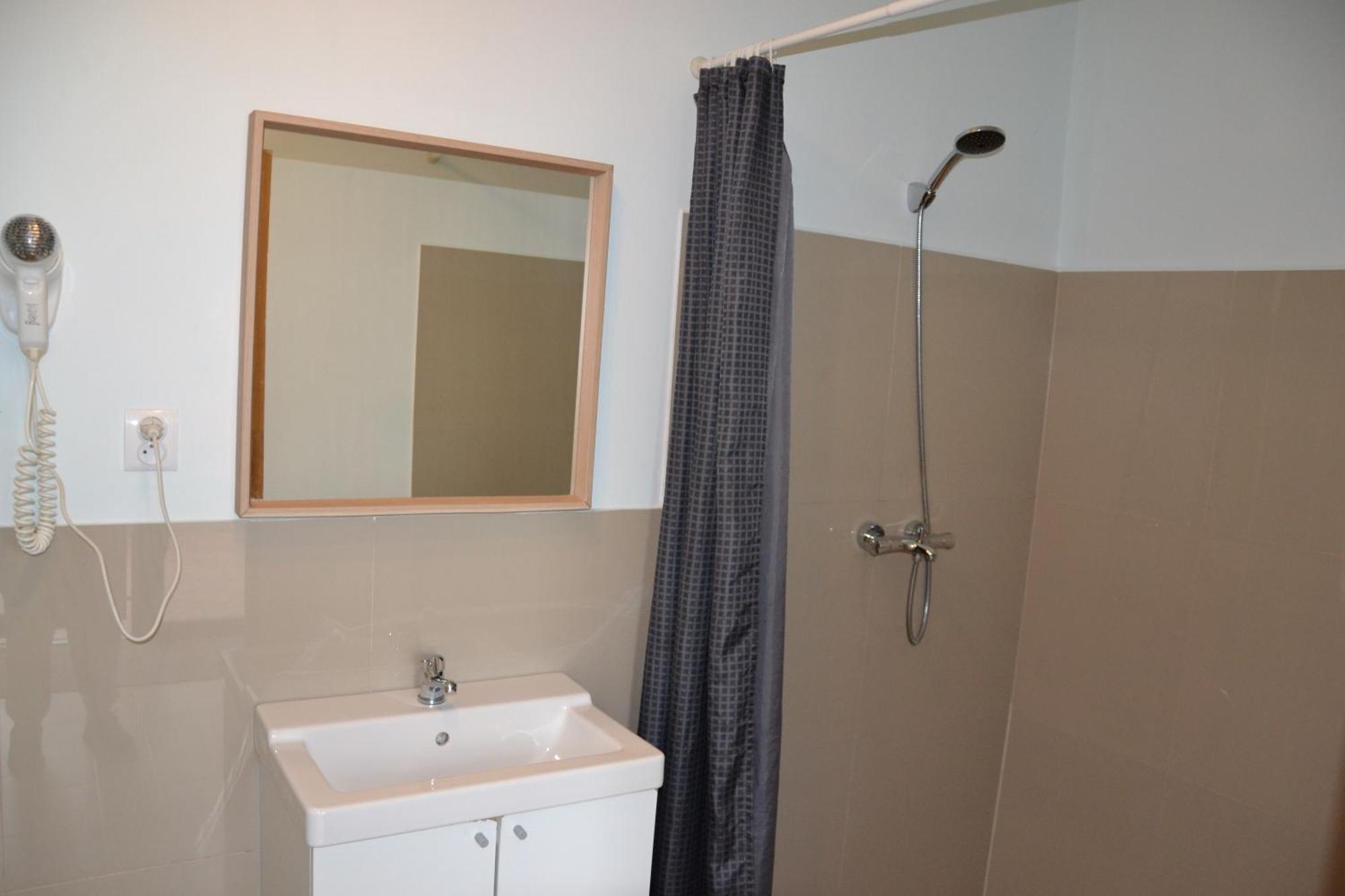 Flores Apartament Катовице Екстериор снимка